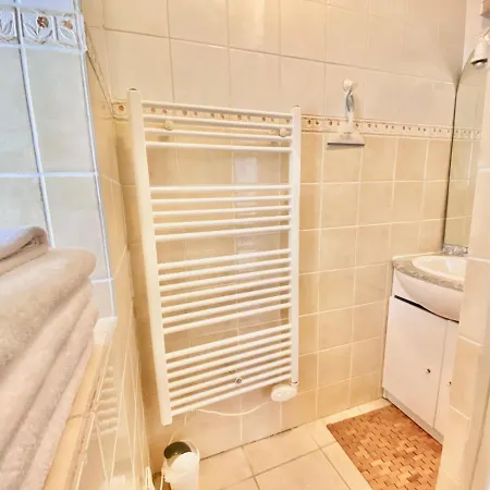 Le Conservatoire, En Plein Centre Historique Apartment *